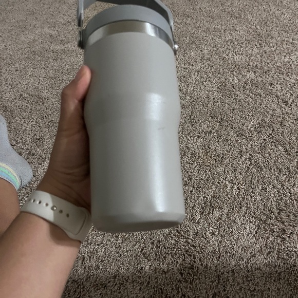 Stanley Silver and Gray Insulated Mug - Picture 5 of 7